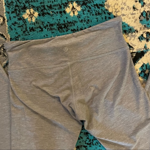 lululemon Leggings Grey Sz 6 - Picture 3 of 5